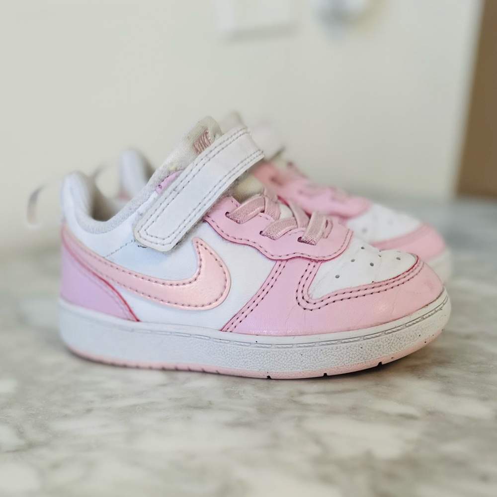 Nile court borough toddler sneakers pink and white size 7c